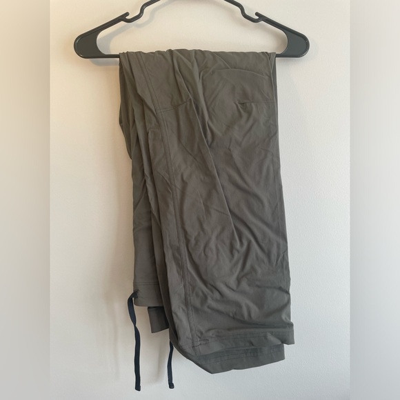 REI Men’s Hiking Pants - Picture 2 of 4